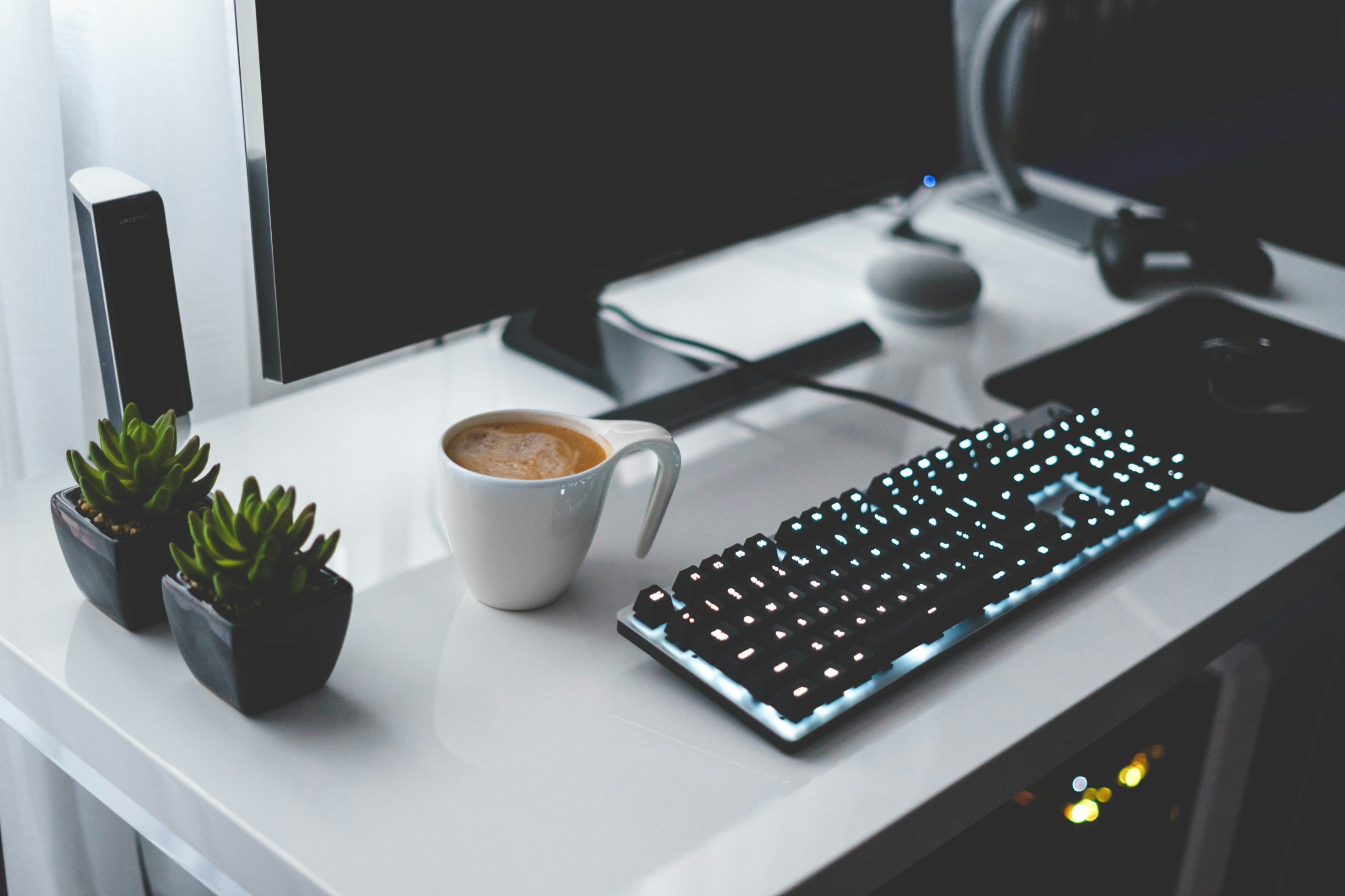 sebastian-bednarek-i1M1nQD2l5w-unsplash (1) (1).jpg